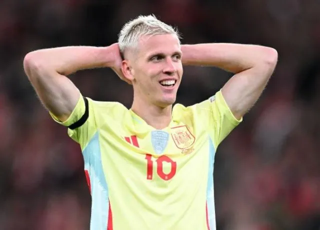 Dani Olmo có thể ra đi tự do khi Barca không thể đăng ký thi đấu cho anh